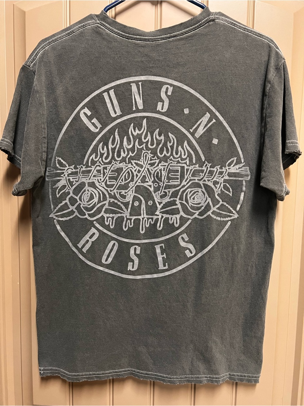 Guns N Roses Welcome To The Jungle Distressed Graphic Tee Men’s M